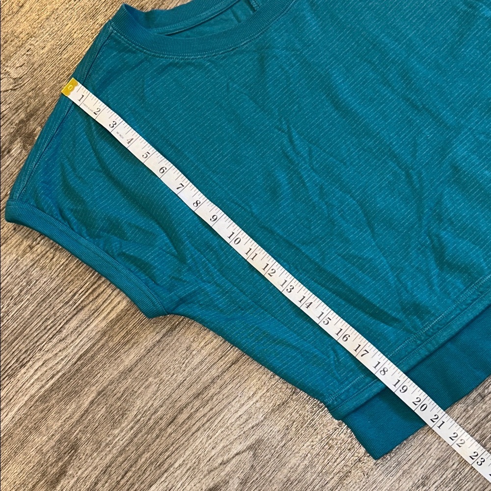Athleta Teal Cropped Performance Tee XS Lightweight Active Top Athleisure - Picture 6 of 6